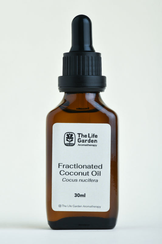 Fractionated Coconut Oil (Cocos nucifera)